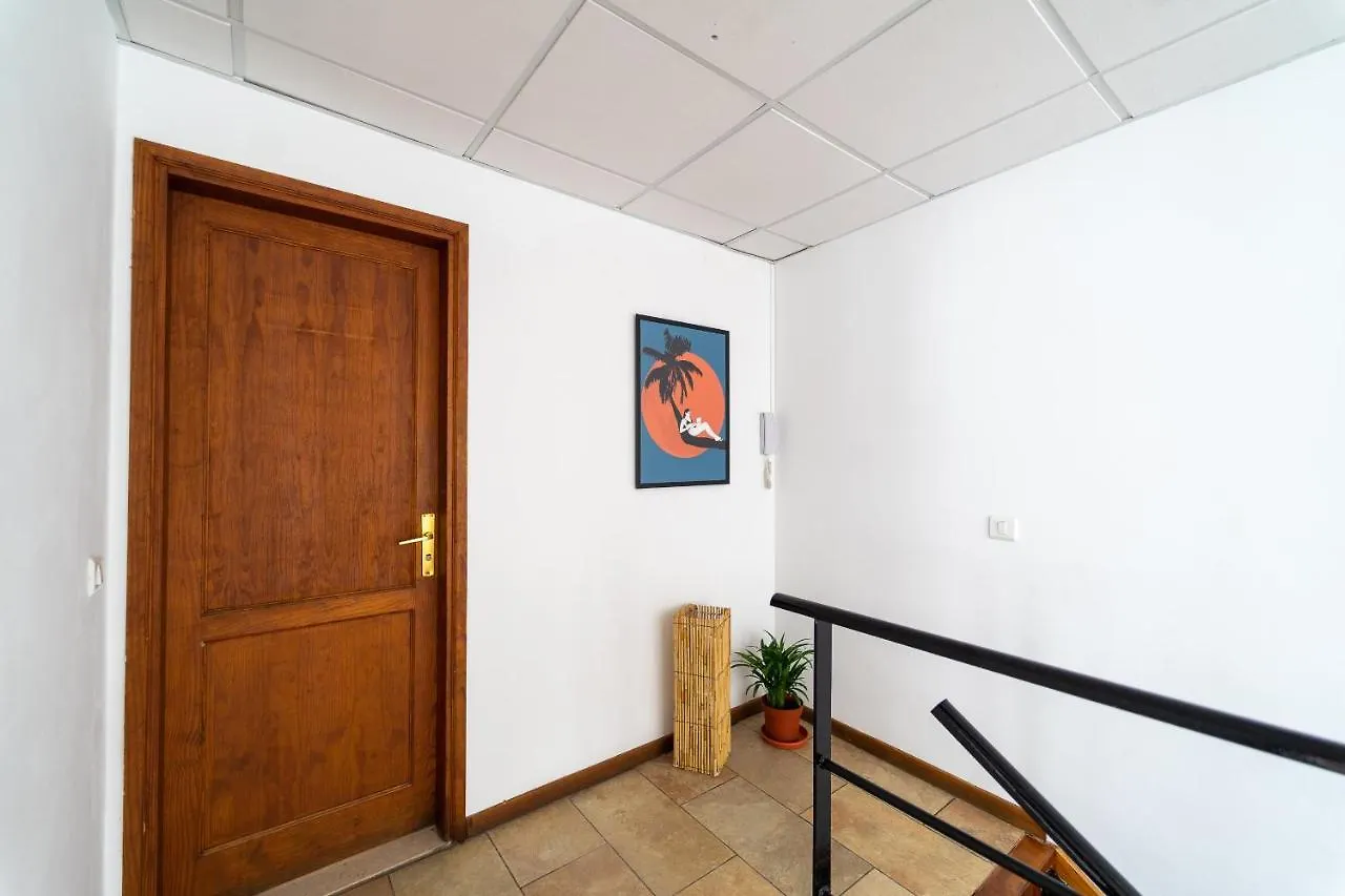 Un Lugar House Canteras - Coliving Las Palmas de Gran Canaria 0*,  Spain