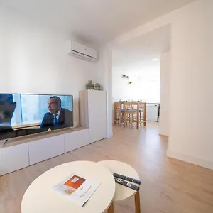 https://your-home-in-malaga-centro-parking-free.hotelsinnerja.org